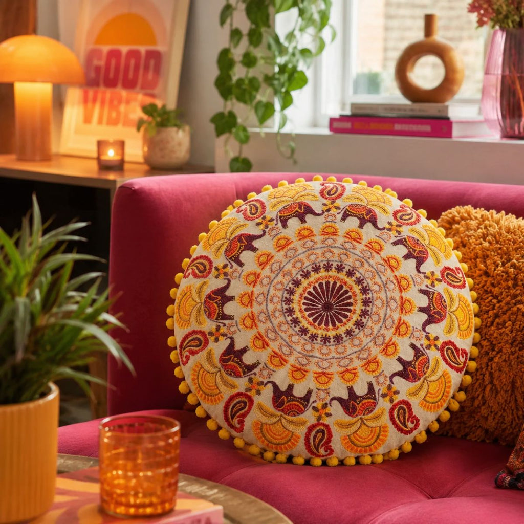 Coussin brodé Éléphant Mandala
