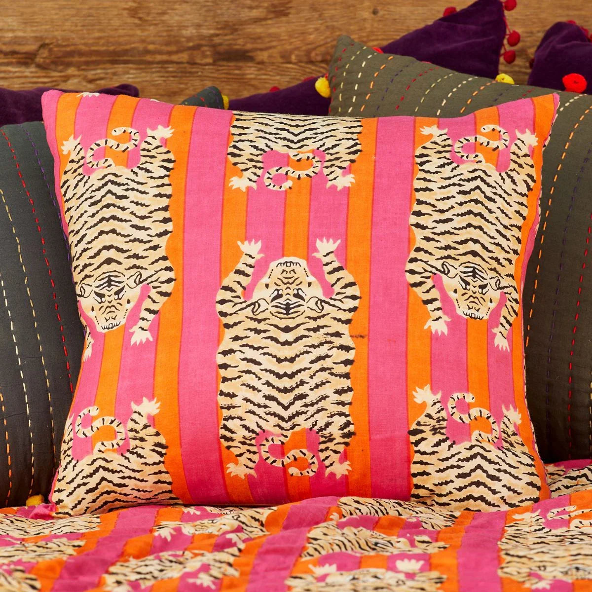 Housse de coussin rayures tigrées