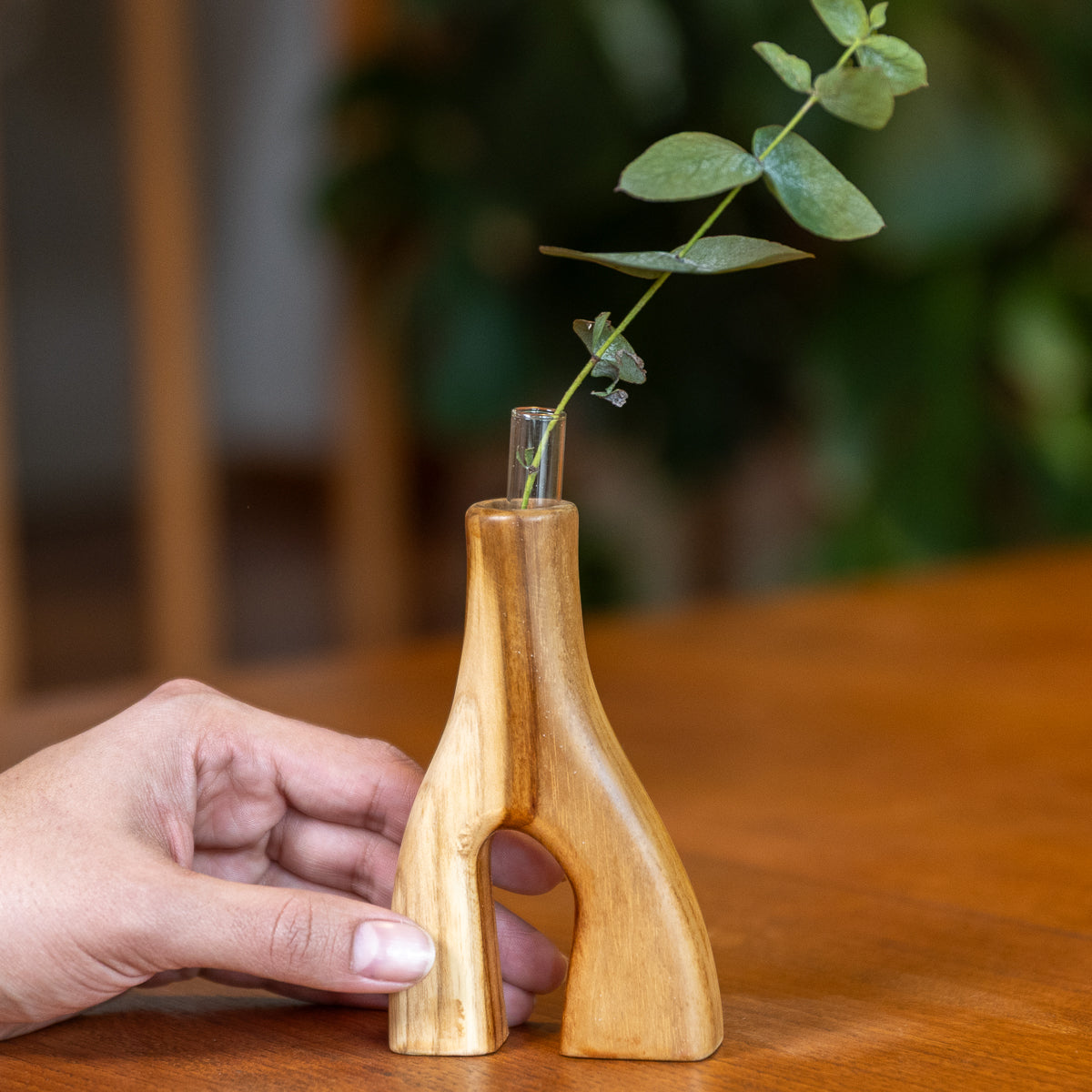 Vase en bois